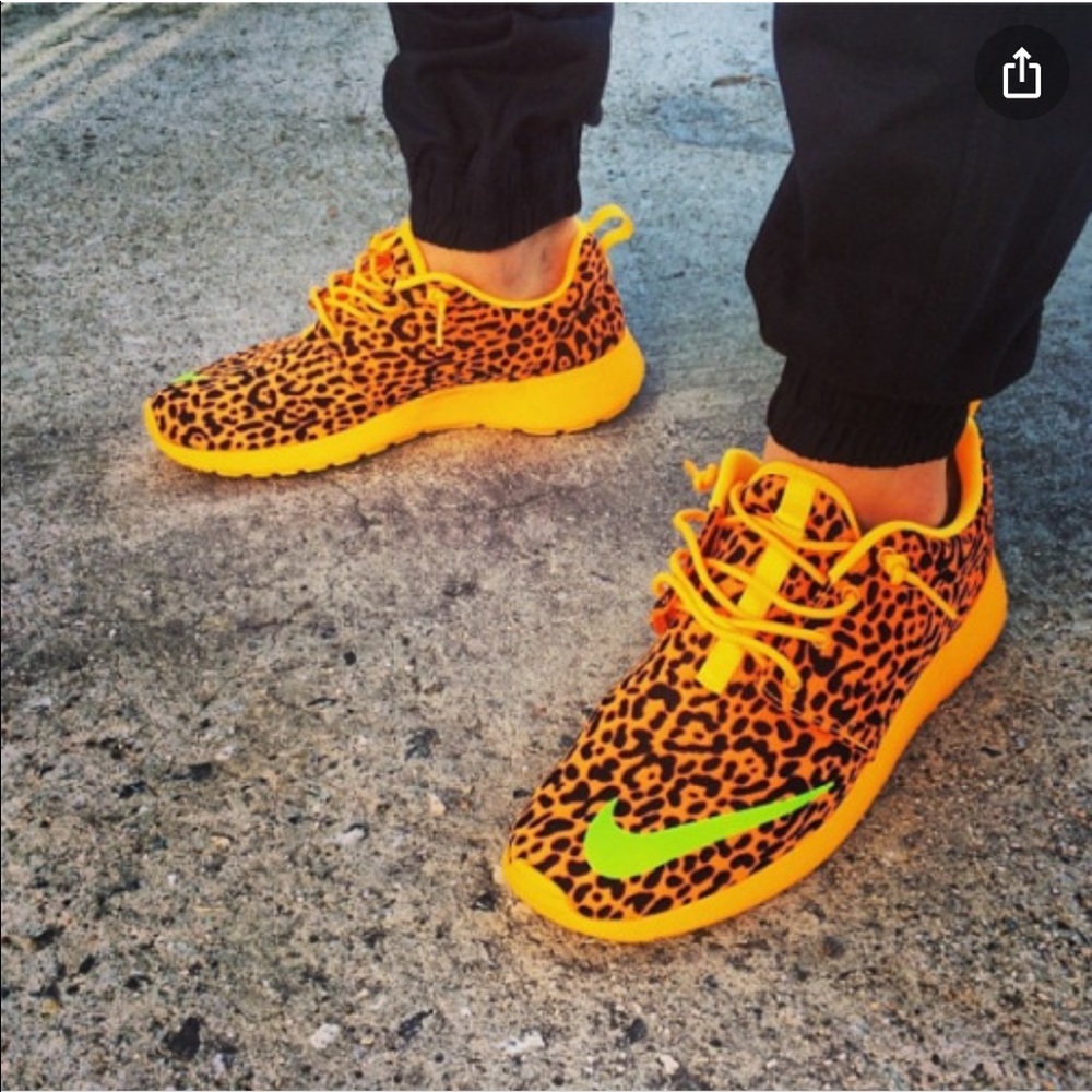 2013 Nike Roshe Run FB “Orange Leopard” Rare - Picture 1 of 10